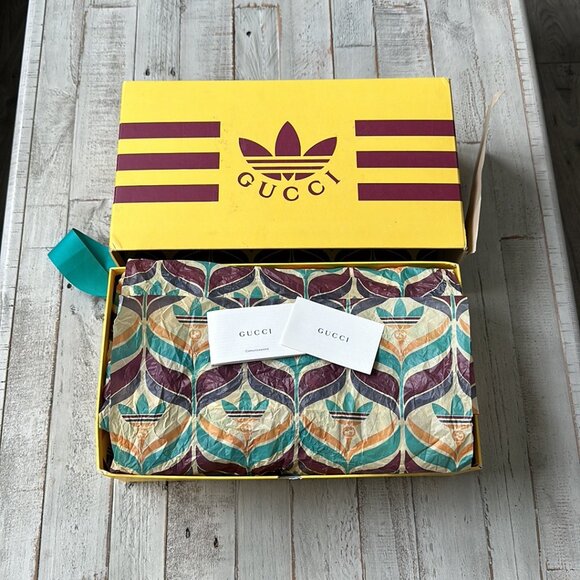 GUCCI NEW ADIDAS MEN’S RED WHITE SLIDES SANDALS SIZE 14 MADE IN ITALY - Picture 9 of 9